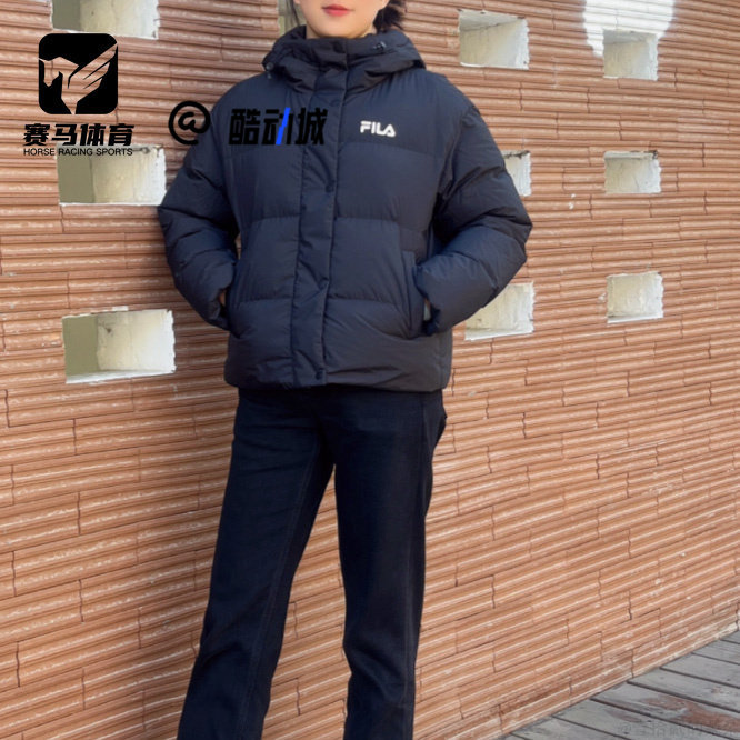 斐乐ORIGINALE正黑复古羽绒服