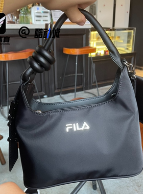 FILA斐乐 黑色女子中号纯色休闲通勤斜挎手提包F13W248164F-BK