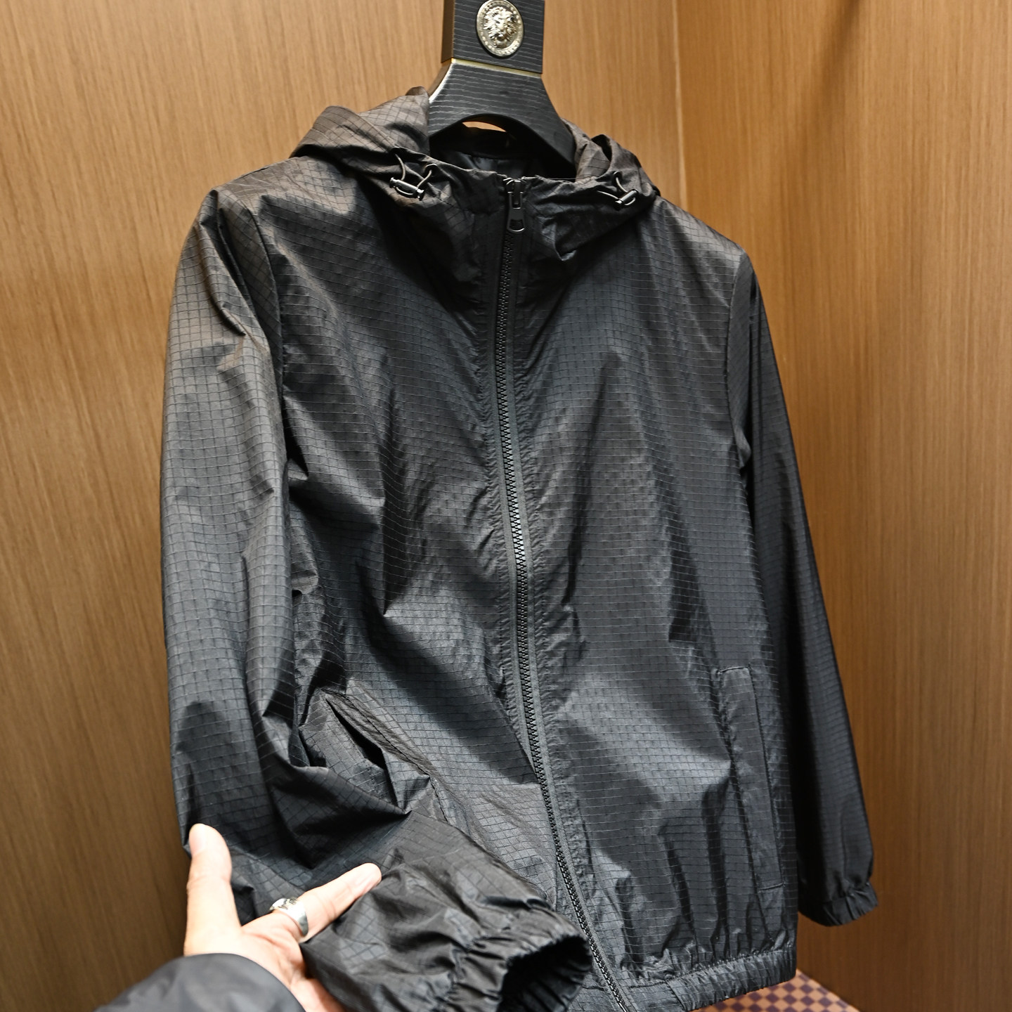 欧洲站潮牌纯色简约夹克男装春秋季新款高品质修身防风连帽男外套