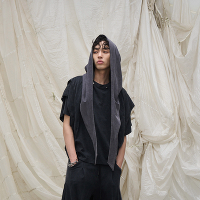 环形切割短宽可拆卸大兜帽短袖