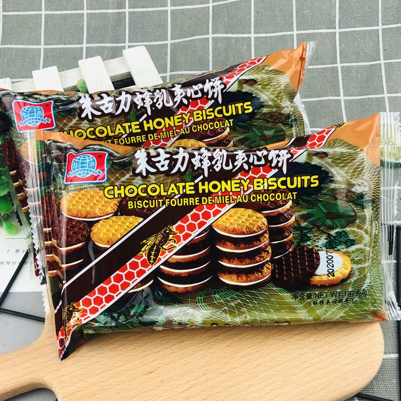 朱古力夹心饼干经典怀旧童年回忆老式零食80后网红纽扣小包装牛奶