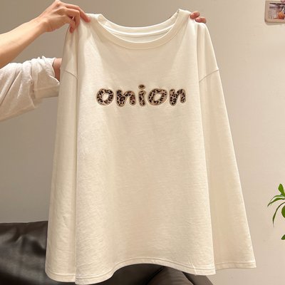 白色宽松字母印花内搭长袖T恤女