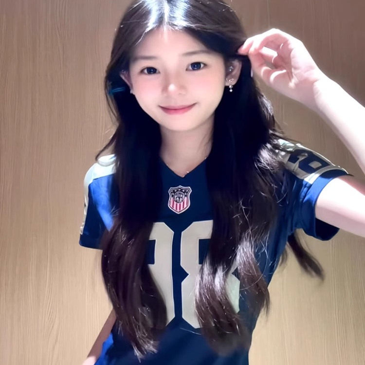 美式复古辣妹V领运动球衣T恤女图片