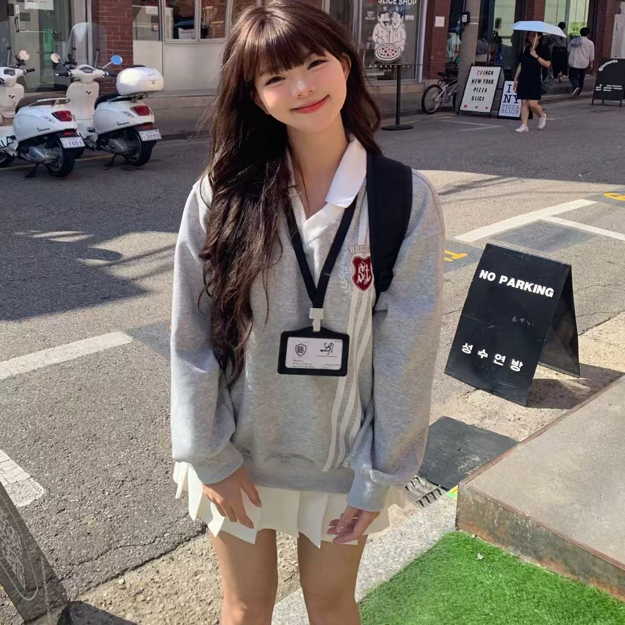 韩系穿搭学院风挂牌拼接卫衣女秋