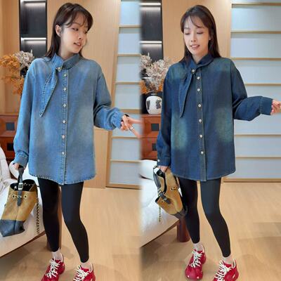 简约领带中长款牛仔衬衫