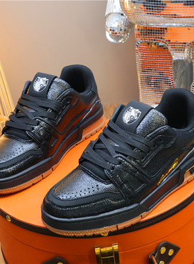 VUTITDN男士黑色皮质板鞋2026春新款休闲耐磨防滑百搭潮流男鞋子