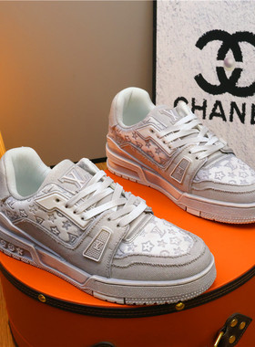 欧美站轻奢灰色低帮板鞋2025秋冬男士厚底增高百搭情侣潮鞋休闲鞋