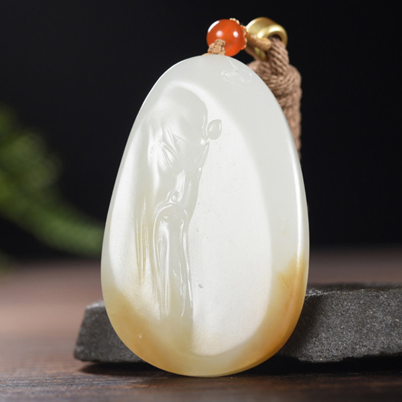 新疆且末金山糖白玉关公谭琪俊大师雕刻和田玉挂件武财神39.03克