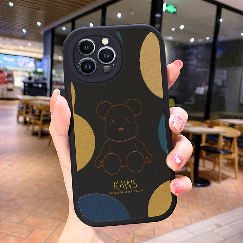 小羊皮小熊适用苹果15promax手机壳iphone12pro套16e带挂绳11全包8硅胶13plus新款14x8p7xs6s女xr软17air防摔