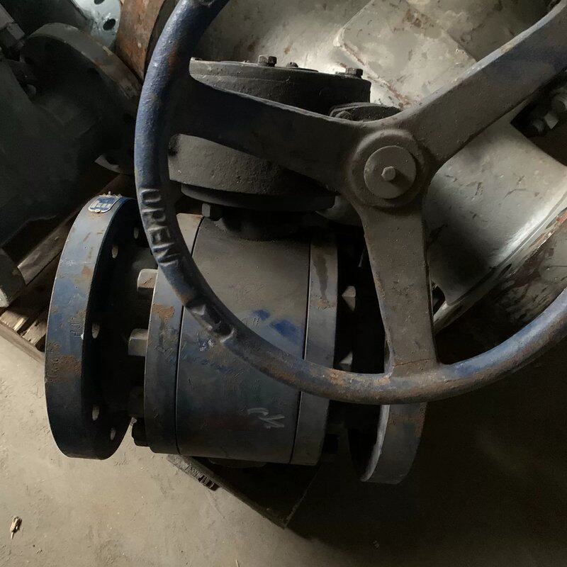 可维修珞钼钢硬密封球阀4寸300磅的2台,3寸600磅的1台,有需议价