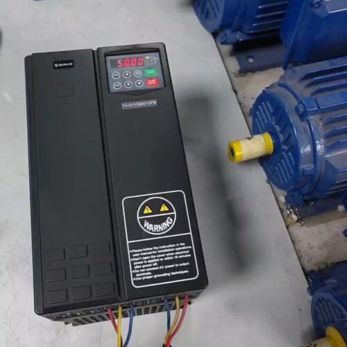 可维修上海群捷变频器11KW，QJ580-T4-011GB/015议价