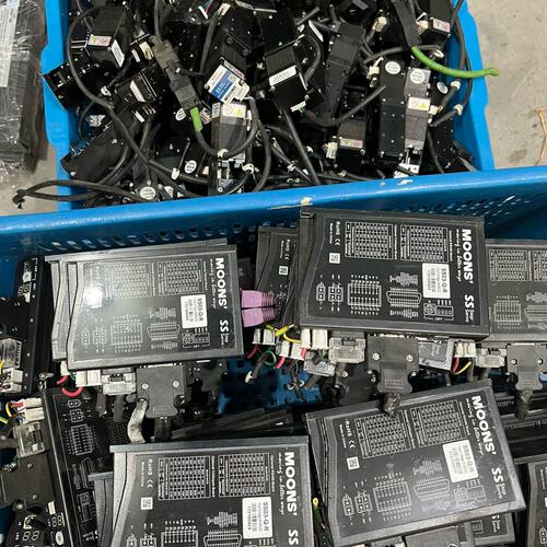 可维修鸣志步进驱动器SS03-Q-R电机AM11SS2DMA议价