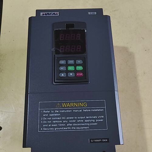 可维修库存四方变频器E380-4T0110G0150P议价