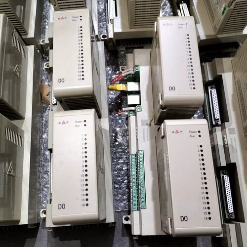 可维修新华DO模块，型号xDO-84-21，品，，实物议价
