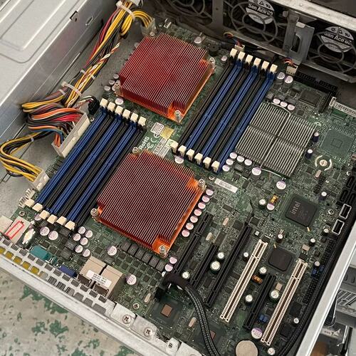 可维修超微 X8DTI-LN4F X58 1366 DDR3 双议价
