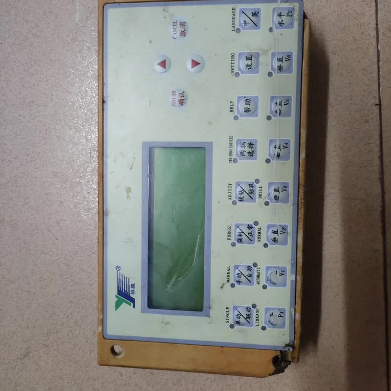 爆力驭俊工控文本显示器 ,外壳破烂,, 【议价】