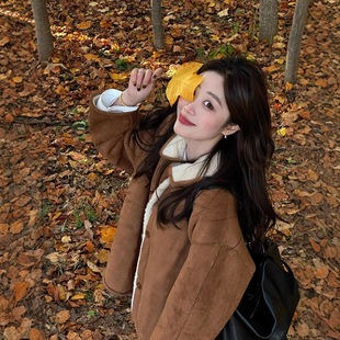 两面穿棕色皮毛一体羊羔毛开春短款外套女初春小个子麂皮绒厚上衣