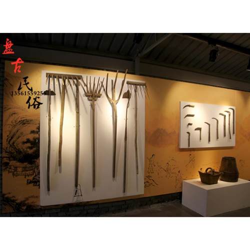 怀旧老农具镰刀扁担木杈连枷木耙铁楸锄头铁齿木耙农耕展示老物件