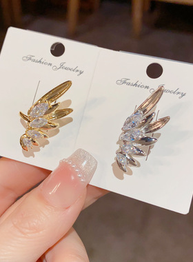 「YU心」轻奢时尚小众设计感镶钻金属翅膀耳骨夹