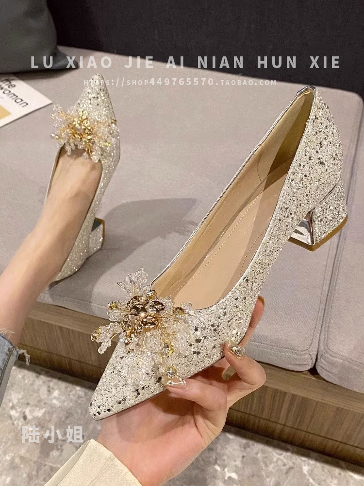 RED WEDDING SHOES WOMENS WEDDING DRESS XIUHE TWO WEAR BRIDAL SHOES 2024 NEW FRENCH CRYSTAL HIGH HEELS BLOCK HEELS