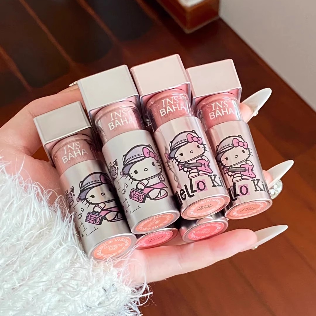 原色波塔hellokitty联名唇釉02酒渍清莓镜面成膜不易粘杯云感口红