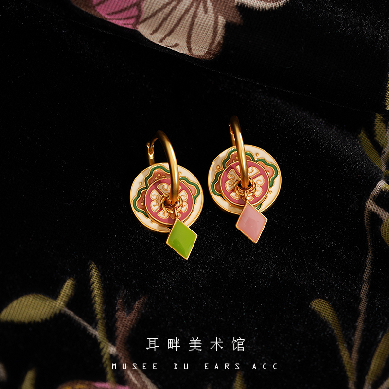 A紫色宝相花铜钱串耳环一款多戴