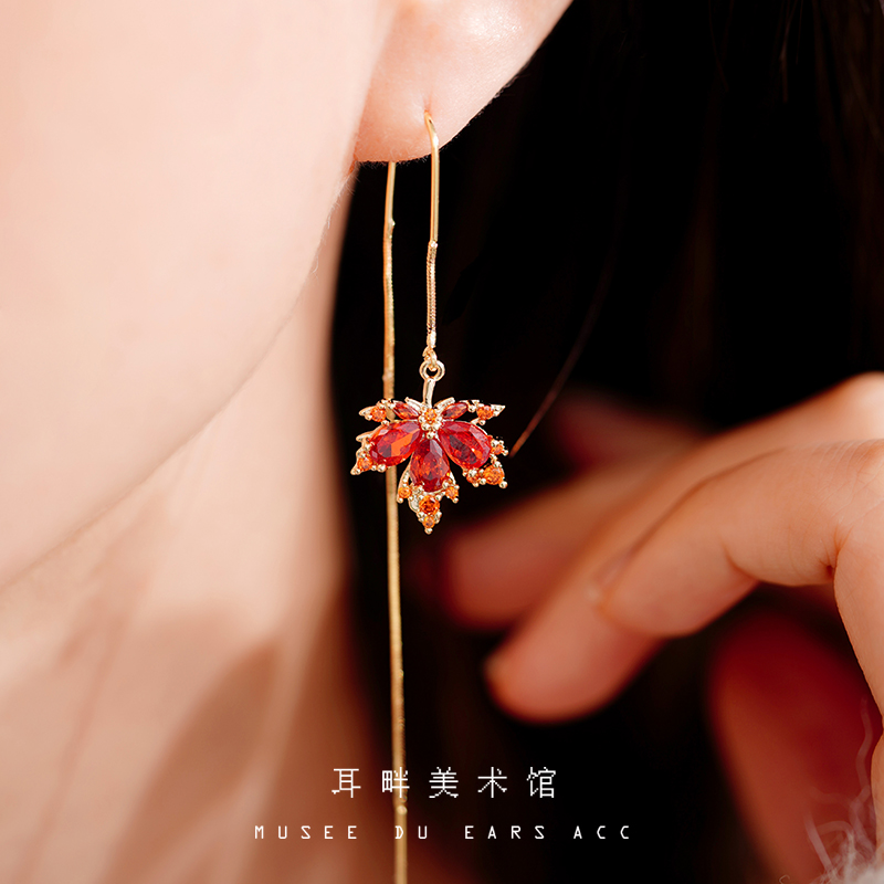 A红色枫叶耳线秋冬精致耳环女