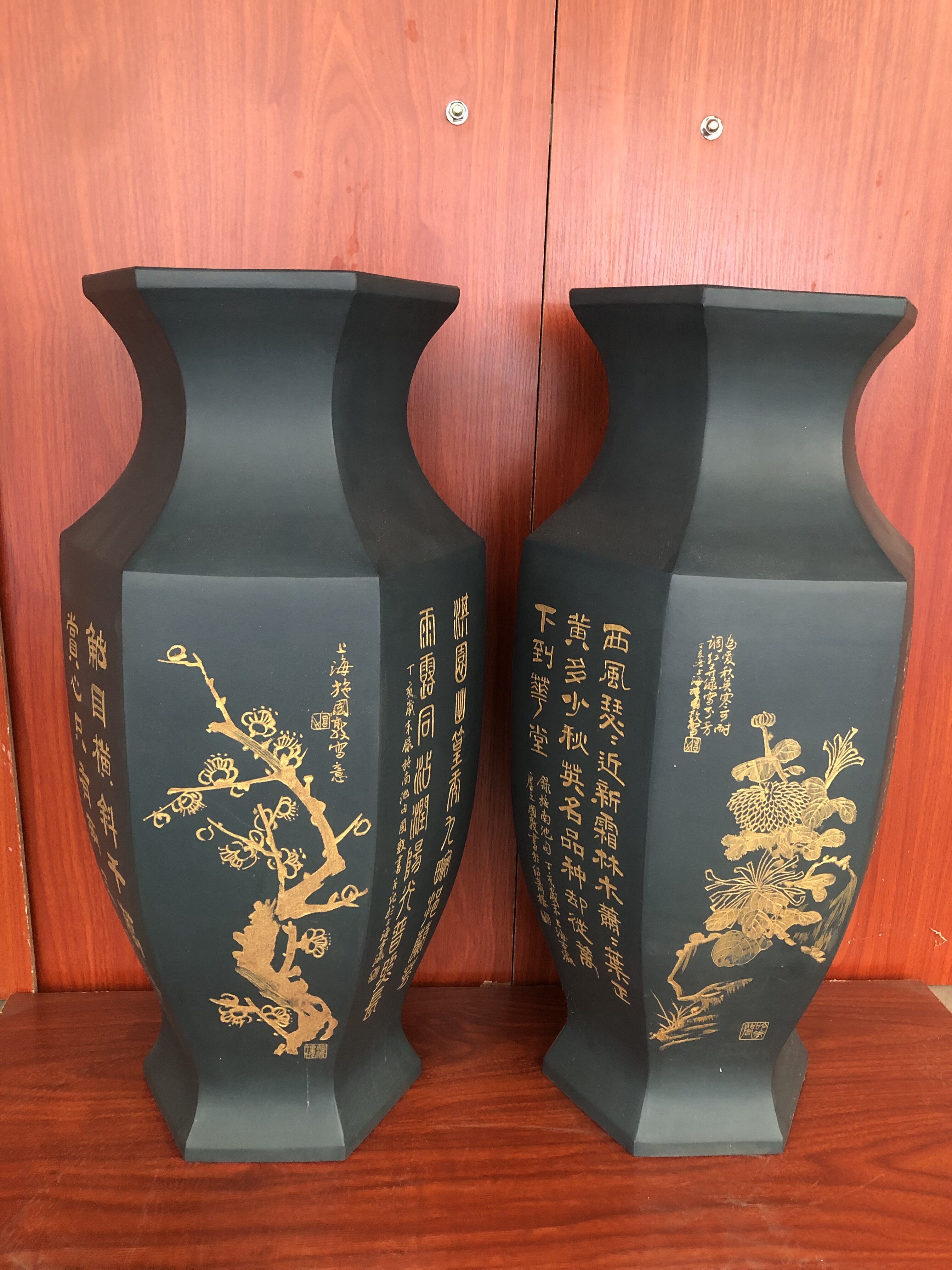 王国祥紫砂名家研究员级高工省大师和施国敦书画家合作一对大花瓶