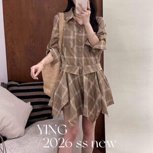 深圳南油秋装2026欧货TheRuo翻领格子不规则下摆显瘦中长款连衣裙