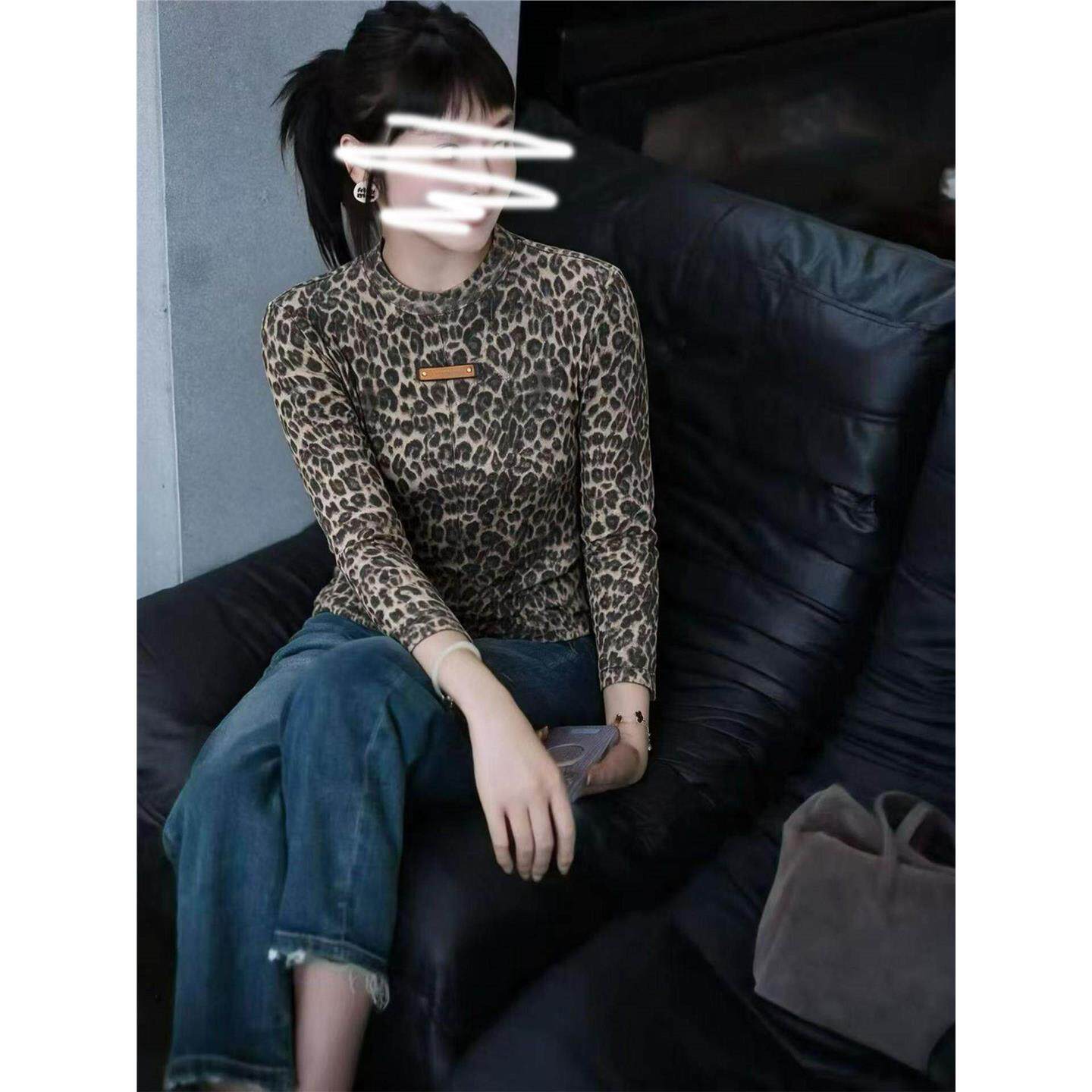 欧货南油2026秋冬甜酷半高领豹纹长袖打底衫女皮标修身显瘦上衣潮