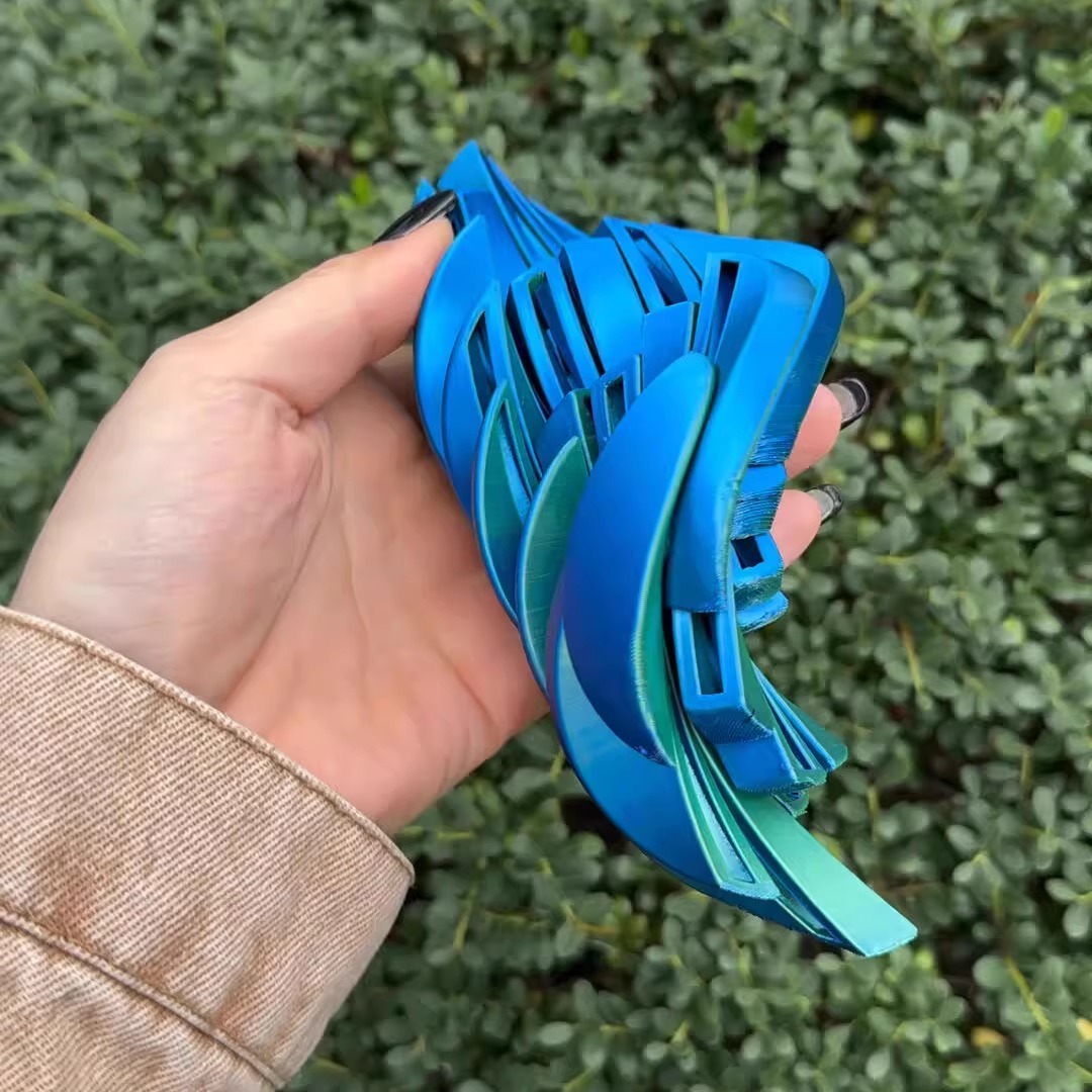 淘气解压球一只手抓不住