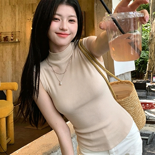 港味半高领T恤女设计感夏季新款紧身气质百搭韩版纯色短袖上衣ins