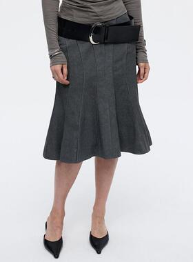 dat. 骨感百搭质感精细水洗合体裁剪弧线分割十六片半身鱼尾裙