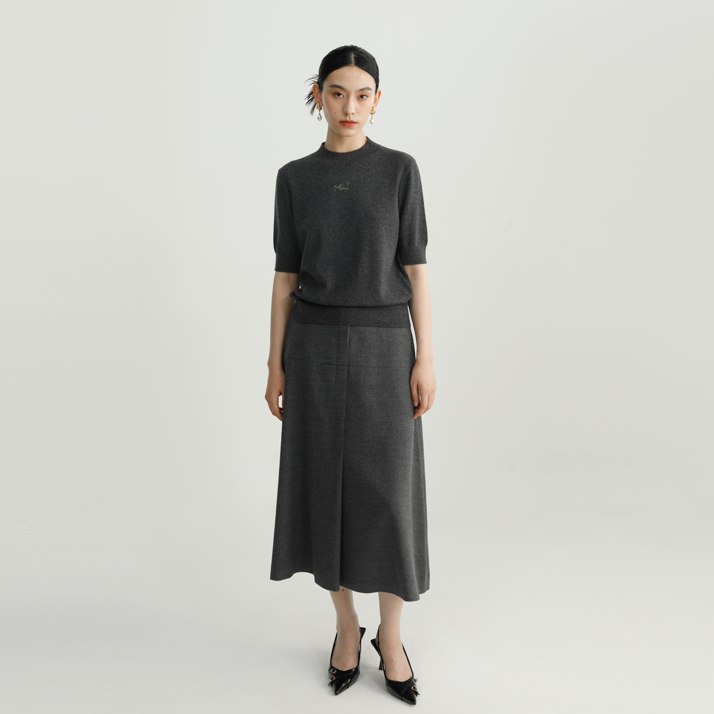 DYBULAFUN/戴布拉芬新款秋季纯色时尚宽松显瘦半袖毛衣女士针织衫