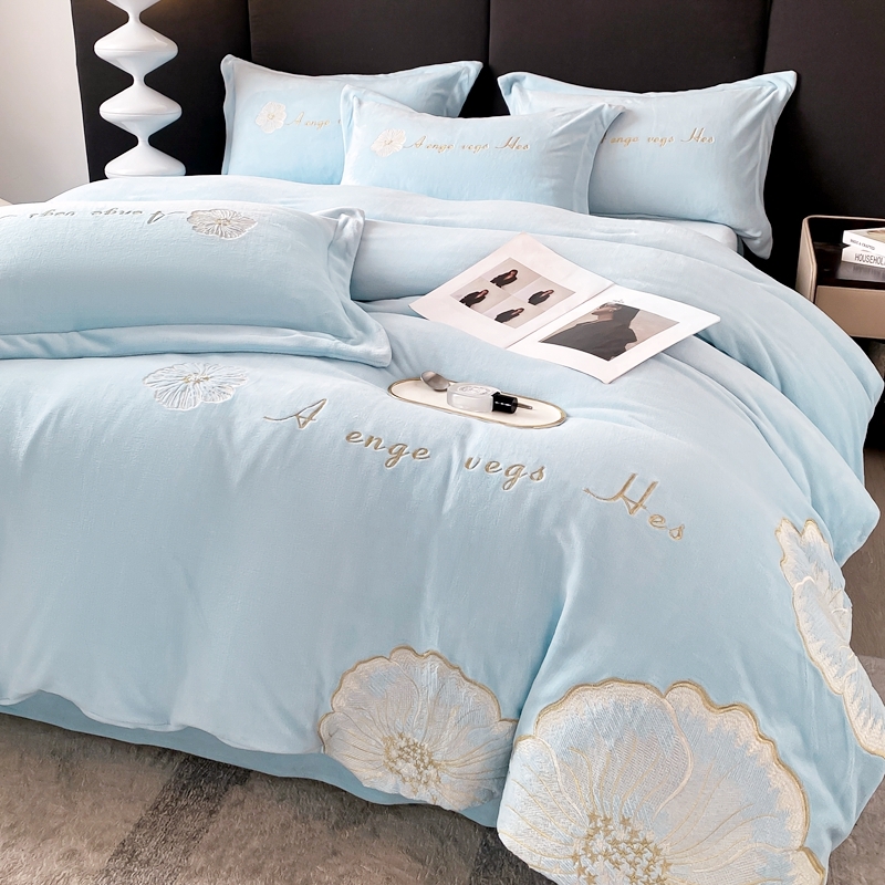 小红书推荐保暖刺绣牛奶绒四件套