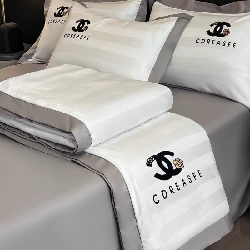 夏天冰丝夏凉被四件套轻奢高级感床笠款可机洗空调被双人冷气被芯