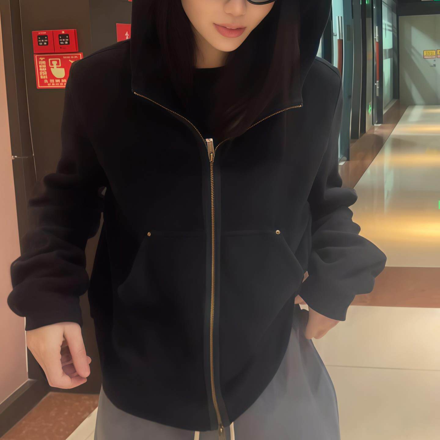ROUMIKL短款连帽卫衣外套女2025新款秋季加厚保暖长袖帽衫开衫有