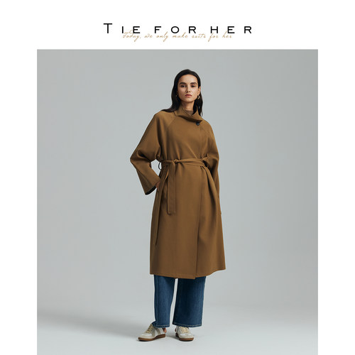 【会员专享】TIE FOR HER卡其色交叠领两穿长款风衣