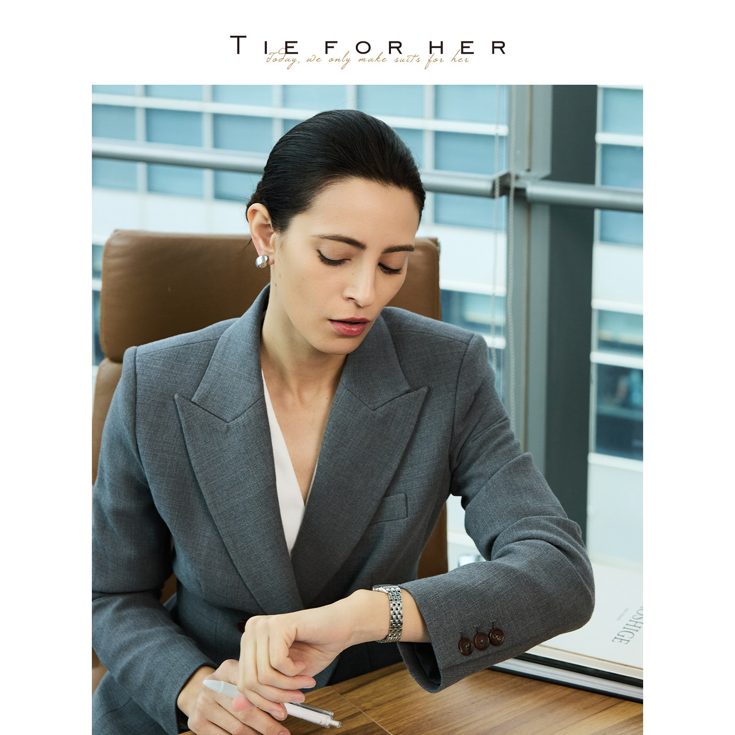 TieForHer职场通勤精致优雅肌理感白色西装上衣短外套女,女装/女士精品,西装,淘宝优惠券,粉丝福利购,淘宝优惠卷