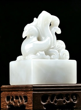 天然汉白玉武则天凤凰玺纳福摆件