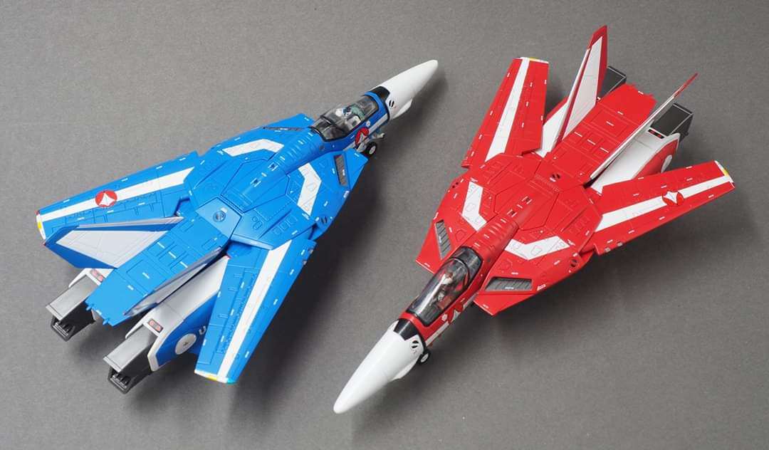 Calibre Wings 1/72 VF-1J 超时空要塞 麦克斯和米莉亚套装