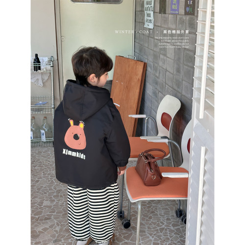虾酱麻麻小熊连帽冲锋棉服