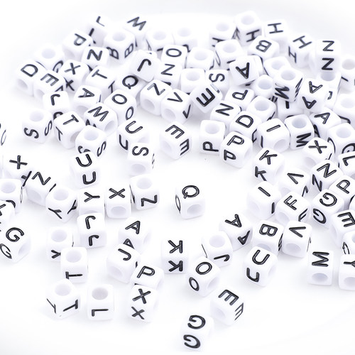 其他亚克力单字母DIY手链