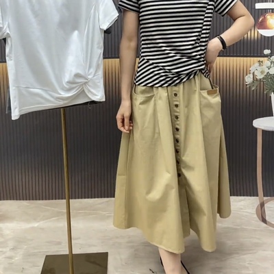 百搭气质中长款开叉伞裙