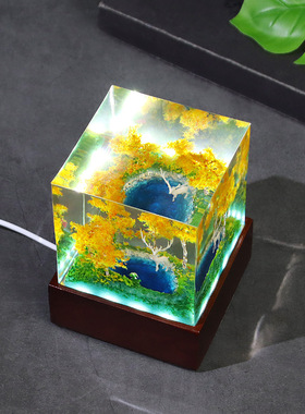新款秋景微景观小鹿滴胶手工立方体摆件办公卧室桌面装饰送礼礼物