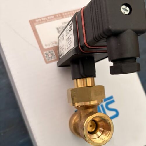 SIKA油流量开关进口VHS15M0EPOCH13全新未使用现货议价