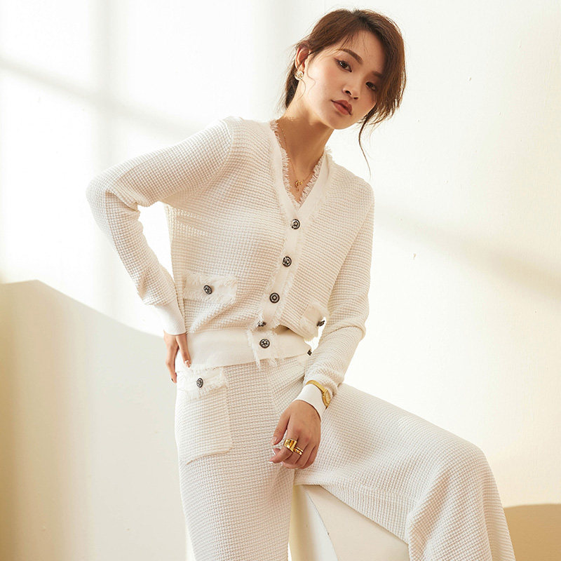 小香风套装2020秋装新款针织裤子流苏V领开衫黑白高定长袖外套女