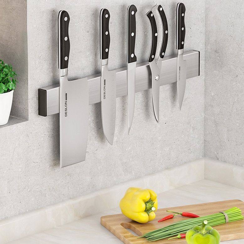 sus304不锈钢壁挂式墙上挂墙磁吸刀架厨房收纳储物调料酱油防水