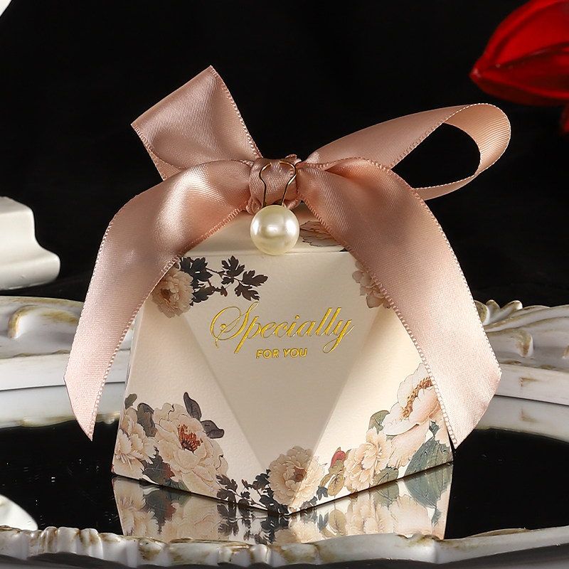 罗简约花卉糖盒婚礼伴手礼丝带珍珠装饰卡纸结婚订婚糖果盒摆桌空,节庆用品/礼品,糖盒/糖盒配件,淘宝优惠券,粉丝福利购,淘宝优惠卷