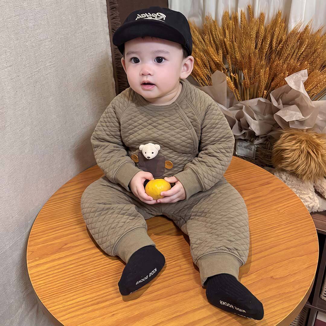 婴儿衣服春季保暖分体套装夹棉秋衣秋裤宝宝爬服睡衣两件套洋气